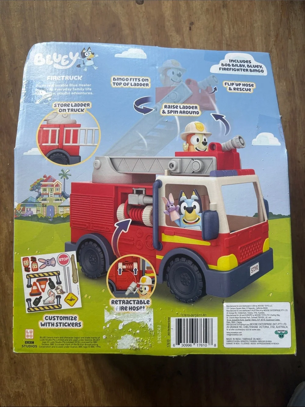 🎉NWT! Disney Bluey Red and White Firetruck Playset with Characters